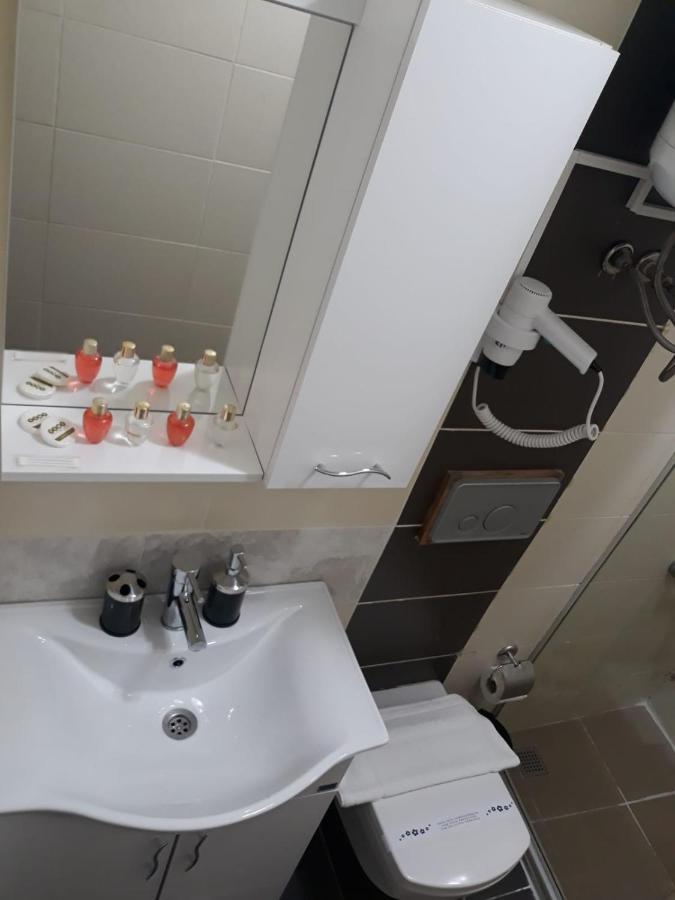Taksim Pera Aparts Aparthotel Istanboel Buitenkant foto